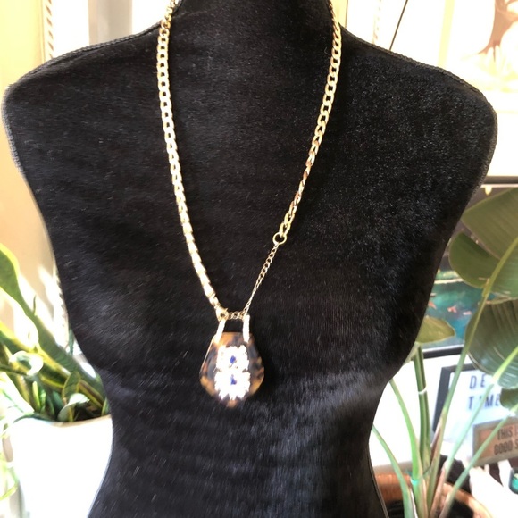 Sam Edelman Cheetah crystal pendant gold necklace - Picture 7 of 7